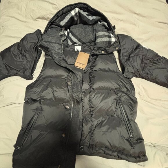 Burberry London England puffer - Picture 1 of 5